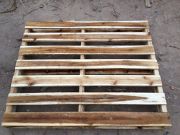 Pallet gỗ chứa hàng trong kho - Pallet Gỗ Việt Trường Hải - Công Ty TNHH Sản Xuất Thương Mại Dịch Vụ Việt Trường Hải
